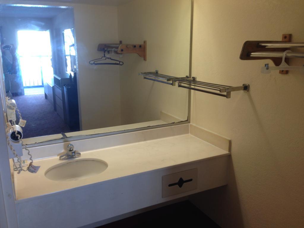 Sky Suites Pulau Tybee Bilik gambar
