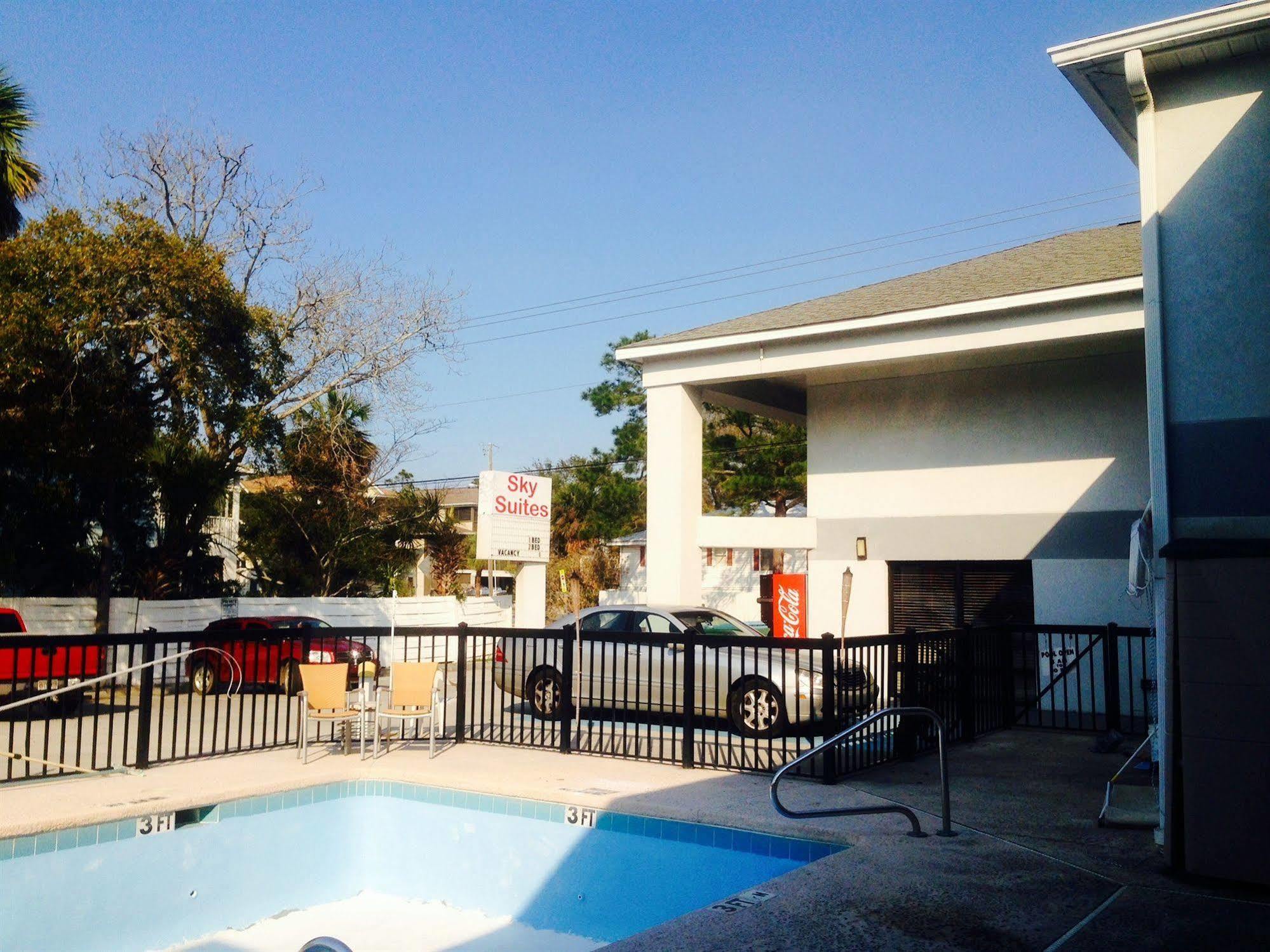 Sky Suites Pulau Tybee Luaran gambar